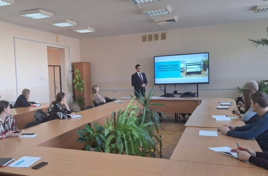 Лекцыя аб карысных рэсурсах для юрыстаў-гаспадарнікаў Брэстчыны у рамках праекта «Народны ўніверсітэт»