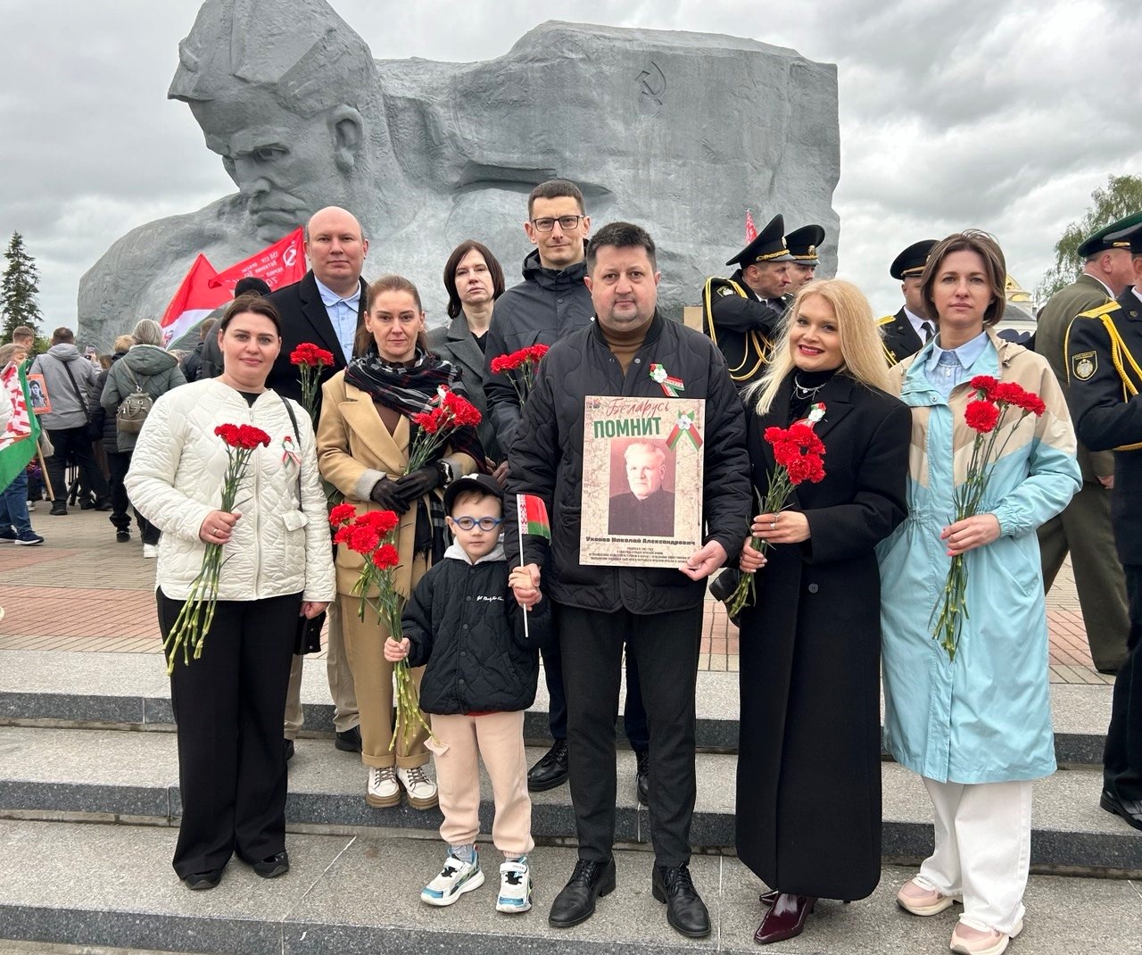 Священный долг памяти: коллектив НЦЗПИ принял участие в праздновании 81-летия Победы