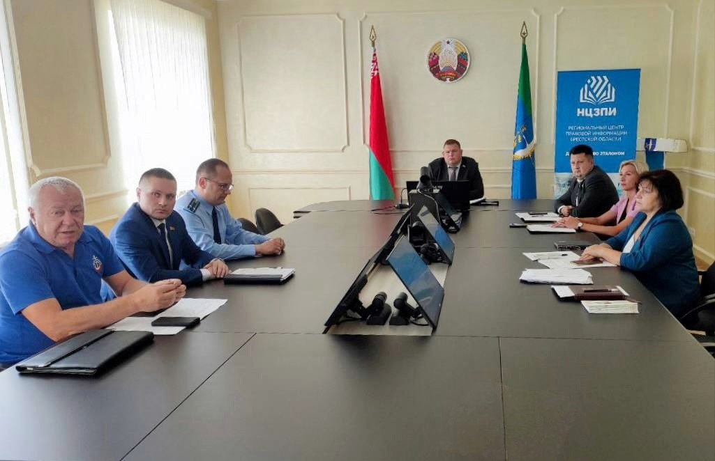 Прадставілі магчымасці ДІПР для работнікаў ідэалагічнага актыву Столінскага раёна Брэсцкай вобласці