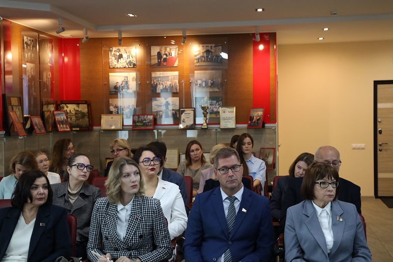 Круглый стол «Внешняя трудовая миграция: новые возможности и новые задачи»