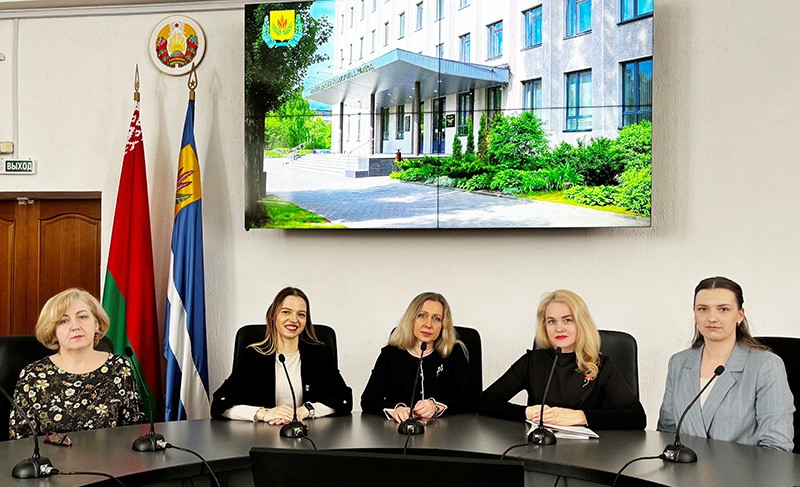 Лекция в МГУ Кулешова